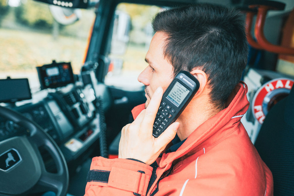 TETRA Funkger&auml;te, MEDER CommTech GmbH